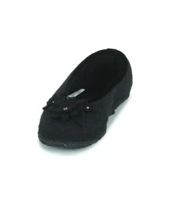 Chaussures Femme Chaussons Giesswein LADENBURGG Noir -Martina Magasin Soldes 22893553 500 C